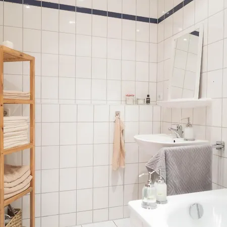 Große 3 Zimmer Wohnung mit Netflix in zentraler Lage Erfurt Exterior foto