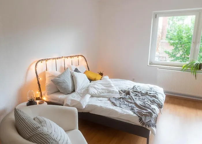 Grosse 3 Zimmer Wohnung Mit Netflix In Zentraler Lage
