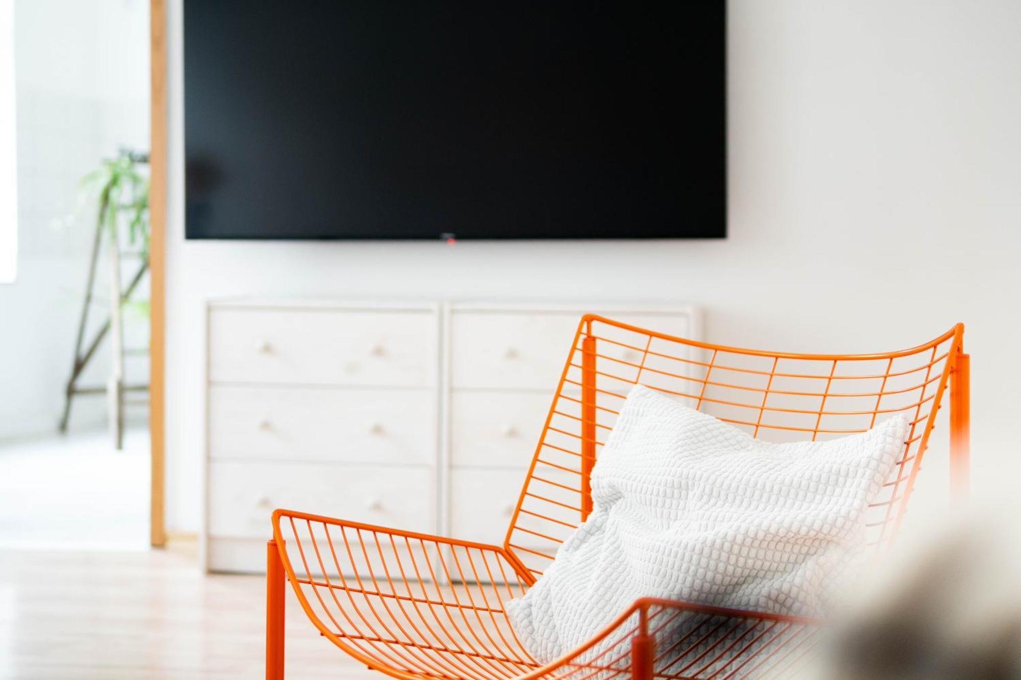 Grosse 3 Mit Netflix In Zentraler Lage Erfurt